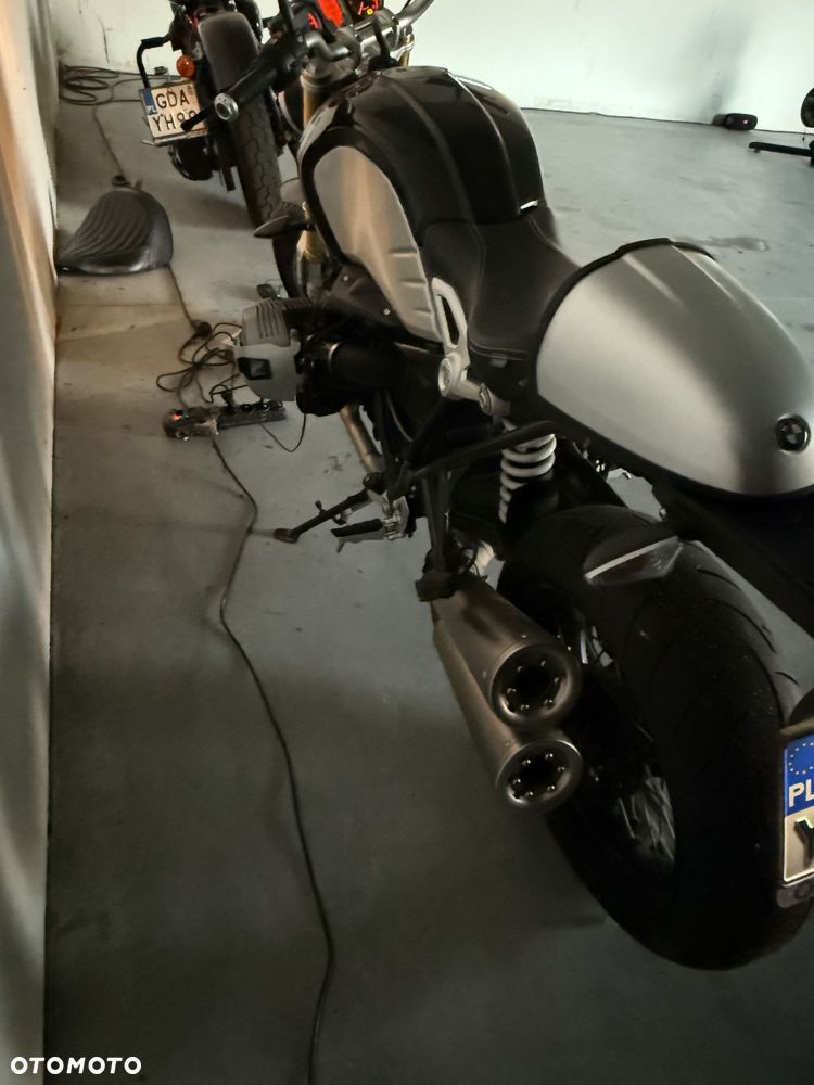 BMW R - 2