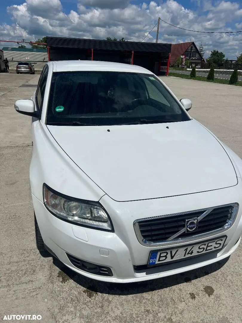 Volvo V50 - 1