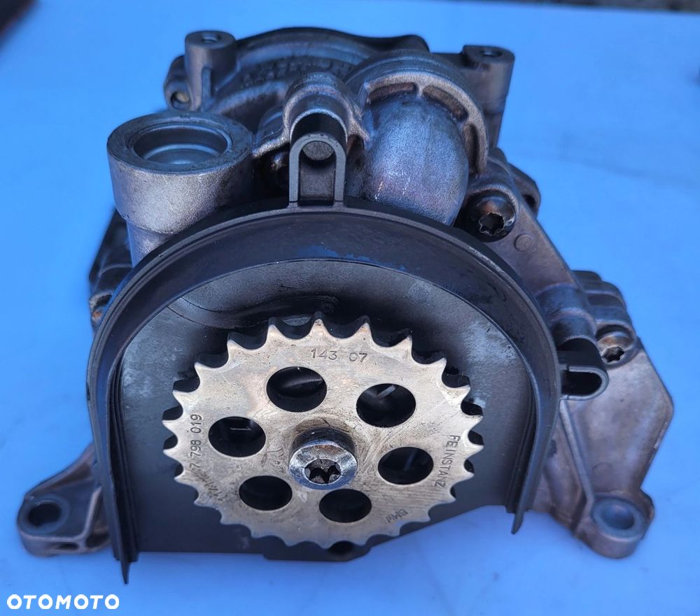 POMPA OLEJU BMW E60 E61 N47D20 2.0D 7798014 - 10