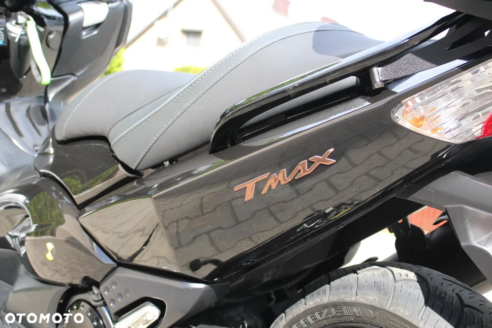 Yamaha Tmax - 13