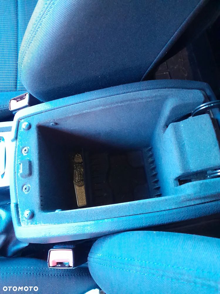 Ford Mondeo 1.6 TDCi Titanium - 23