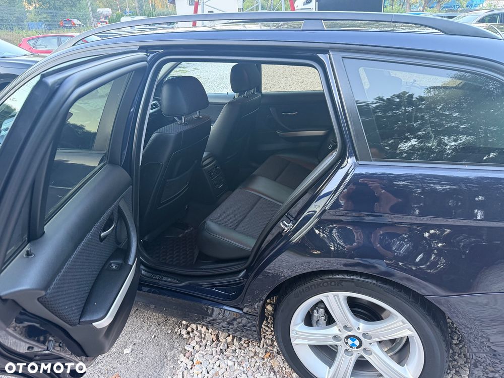 BMW Seria 3 318i - 18
