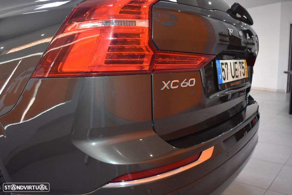 Volvo XC 60 2.0 D4 Inscription AWD Geartronic - 19