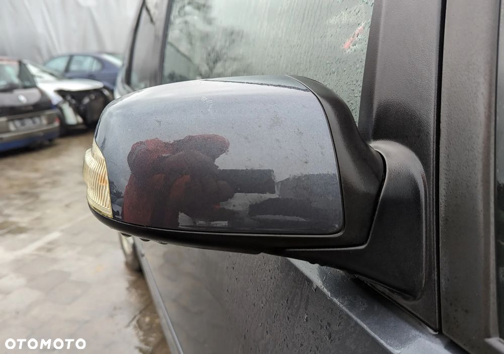 Ford Focus Cmax 1.8L 8V FWD 2006 H4 na części - 32