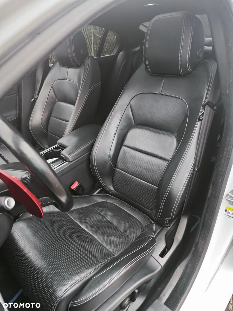 Jaguar XE 20d R-Sport Ingenium Edition - 23