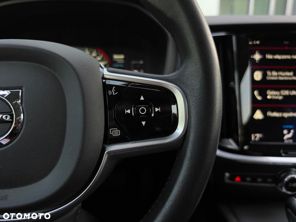 Volvo V60 Cross Country D4 AWD - 17