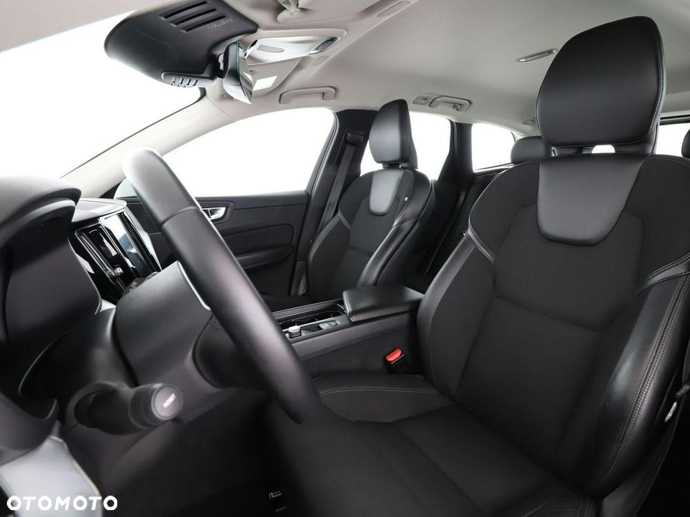 Volvo XC 60 D4 Momentum - 14