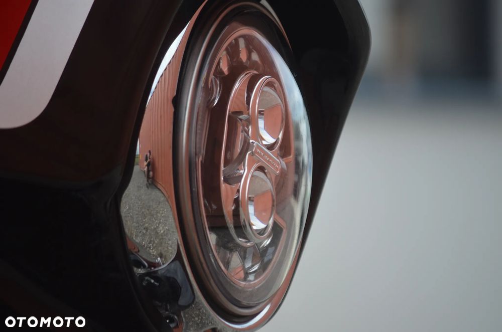 Harley-Davidson Touring Street Glide - 23