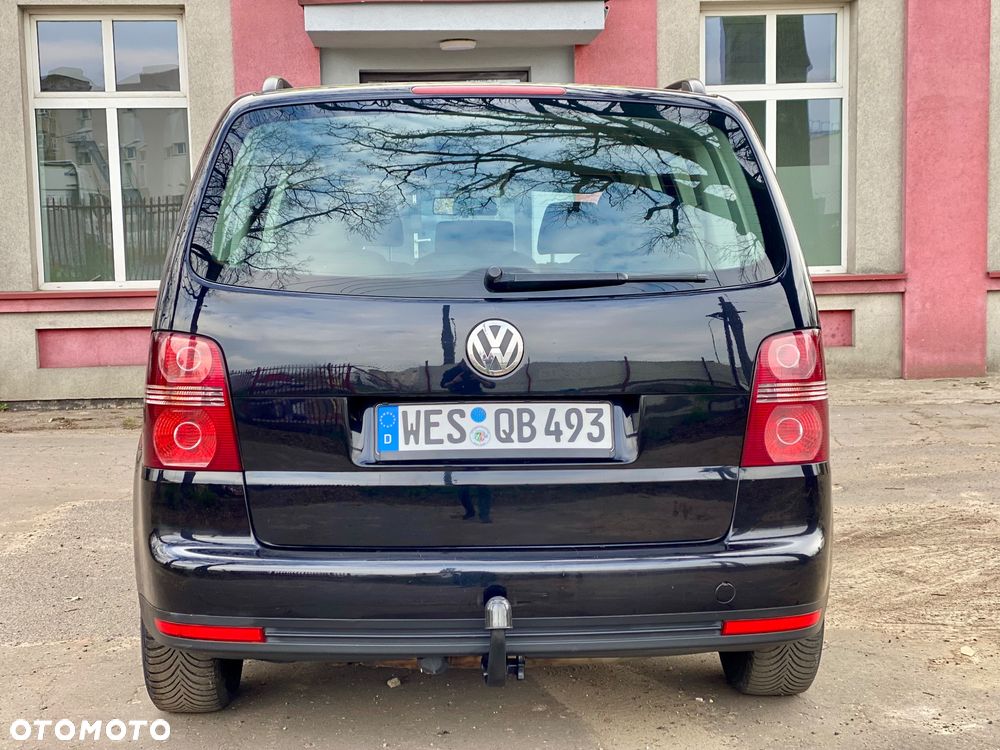 Volkswagen Touran - 5
