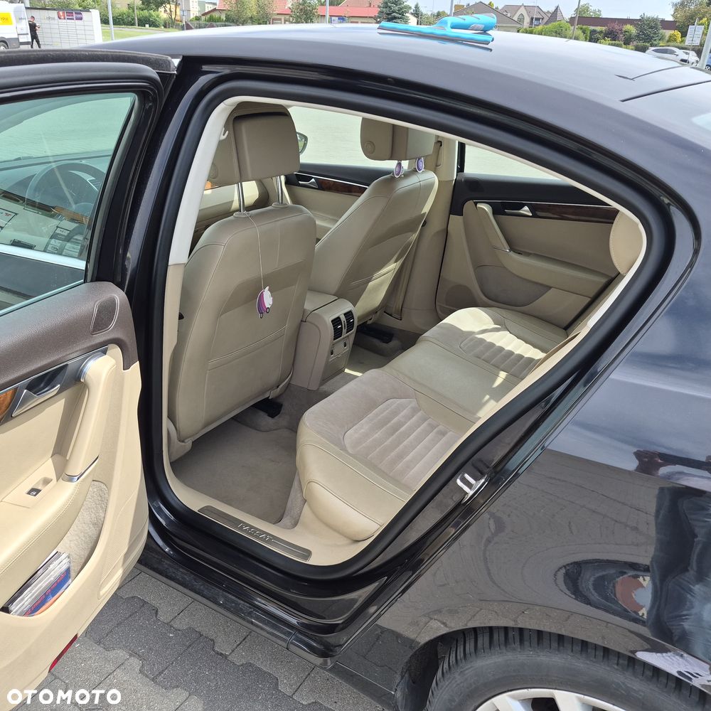 Volkswagen Passat 2.0 TSI Highline DSG - 9
