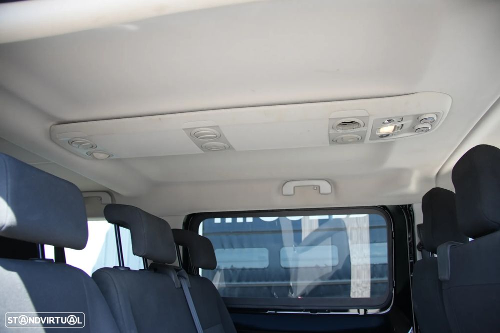 Peugeot Expert Traveller 9Lugares AC Traseiro 1.5BlueHDI 120cv - 9