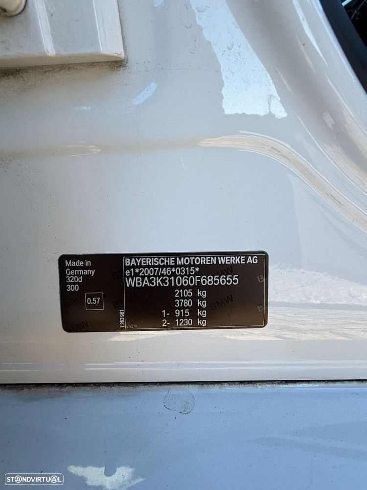 BMW 320 d Auto Pack M - 13