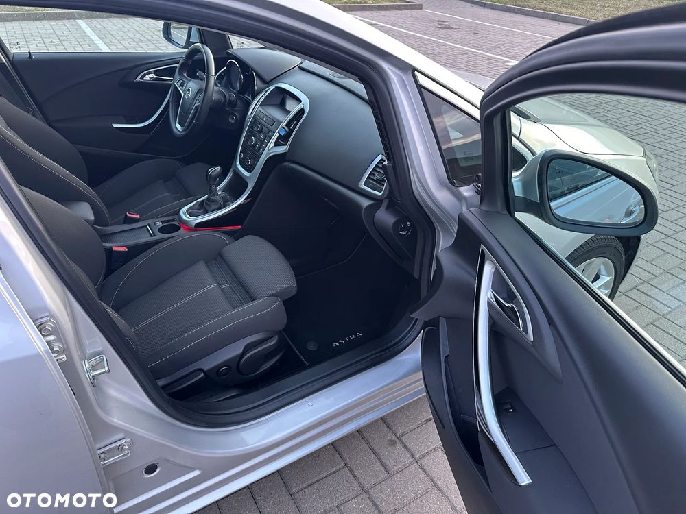 Opel Astra 1.4 Turbo - 19
