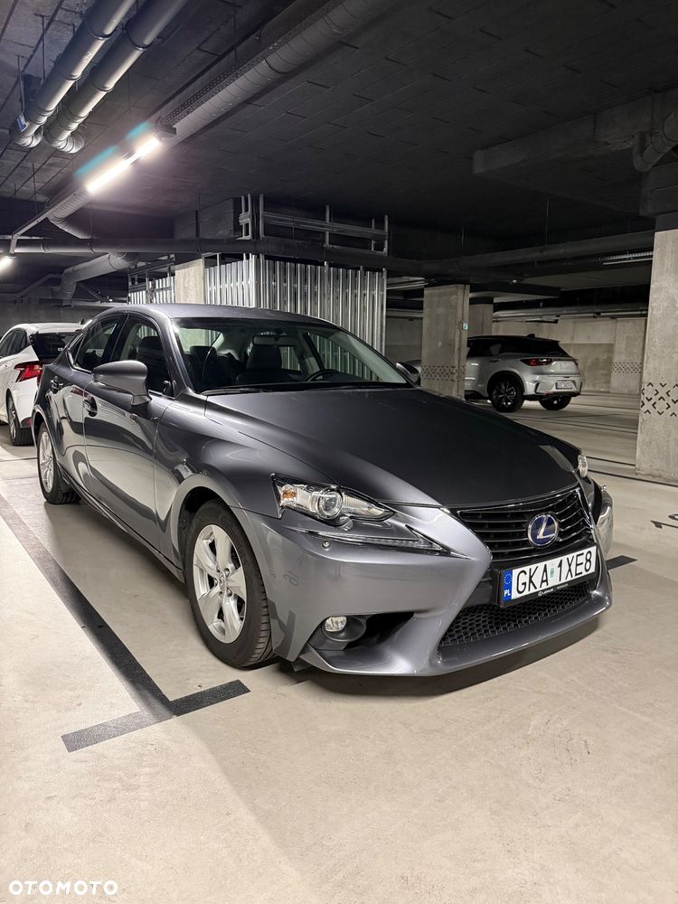 Lexus IS 300h Elite - 14