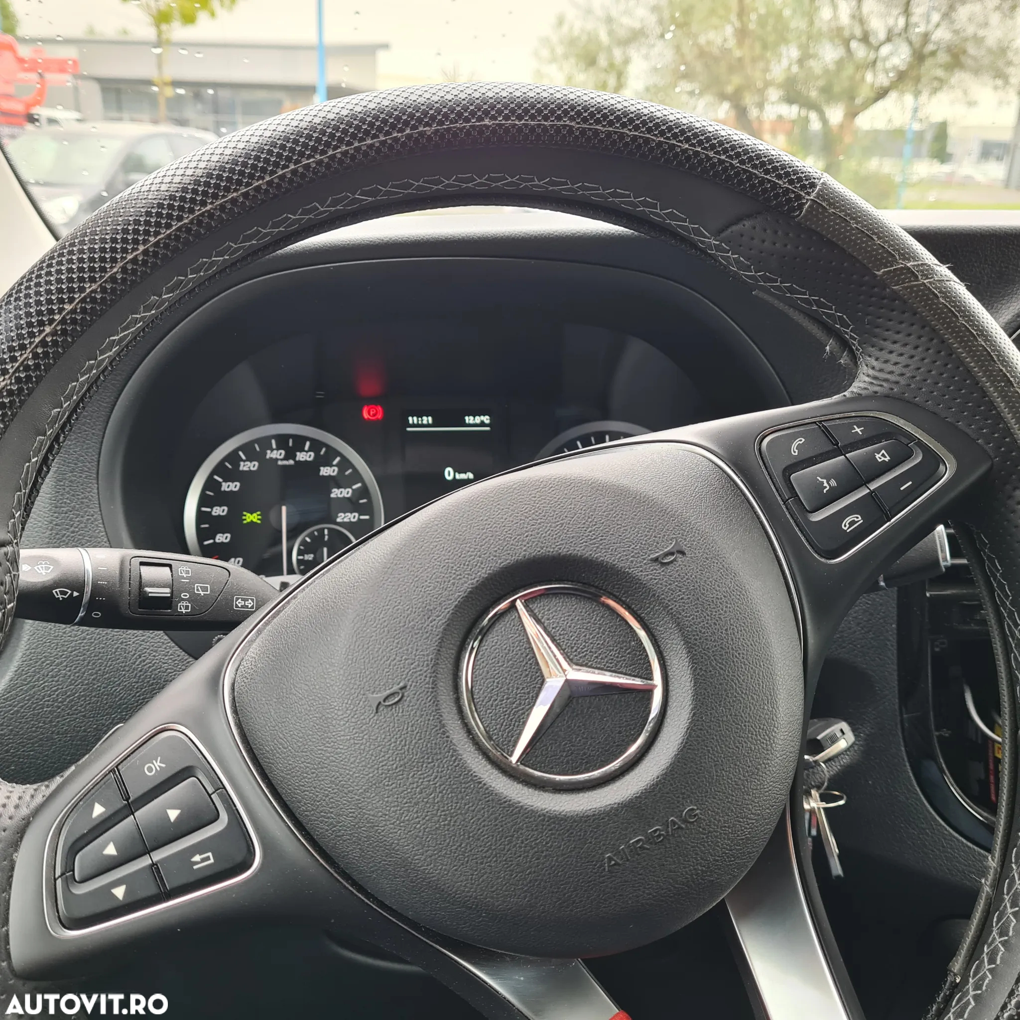 Mercedes-Benz Vito Tourer Compact 119 CDI 190CP AWD 9AT SELECT - 6