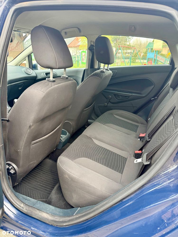Ford Fiesta - 15
