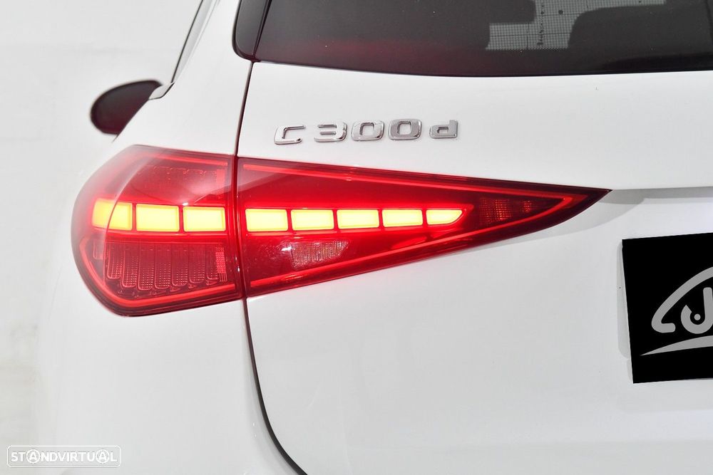 Mercedes-Benz C 300 d AMG Line - 12