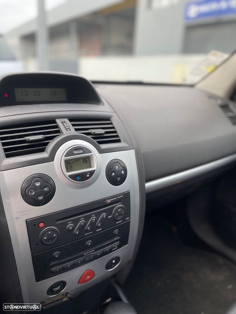 Renault Mégane 1.5 dCi SE Exclusive - 6