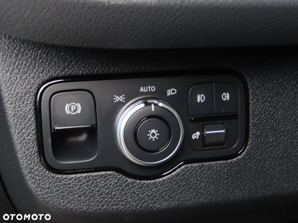 Mercedes-Benz Sprinter 319 CDI 190 KM 9G-Tronic Automat Furgon Blaszak Ekstra Długi LONG MAXI + 4800 mm Wysoki Dach WZMACNIANY Rozstaw Osi 4325 mm FULL Opcja Wyposażenia Stan Auta Nowy Jak Z Salonu OKAZJA DOSTEPNY I GOTOWY - 33