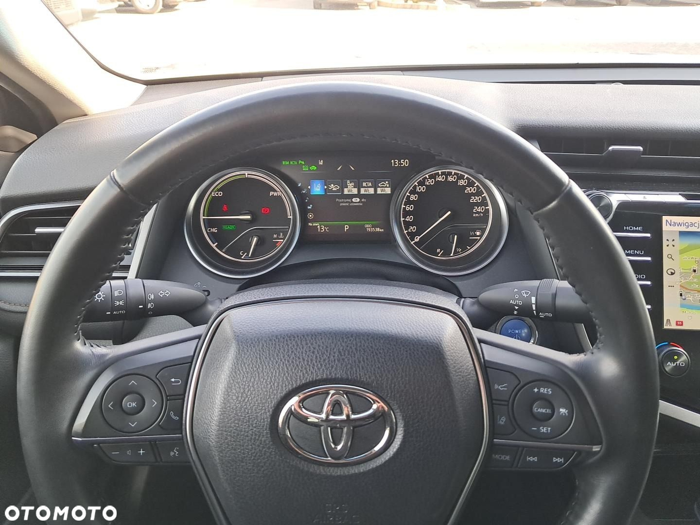 Toyota Camry - 21