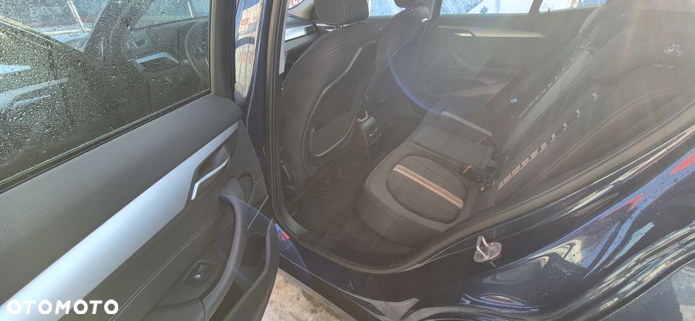 BMW X2 sDrive16d - 19