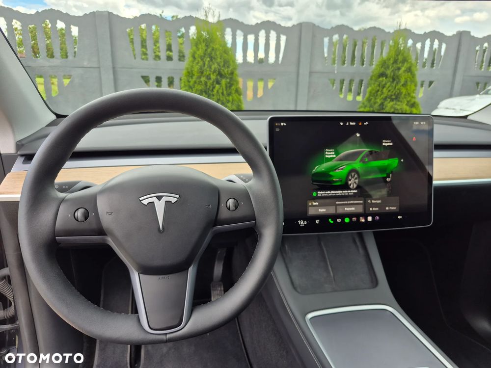 Tesla Model Y RWD - 9