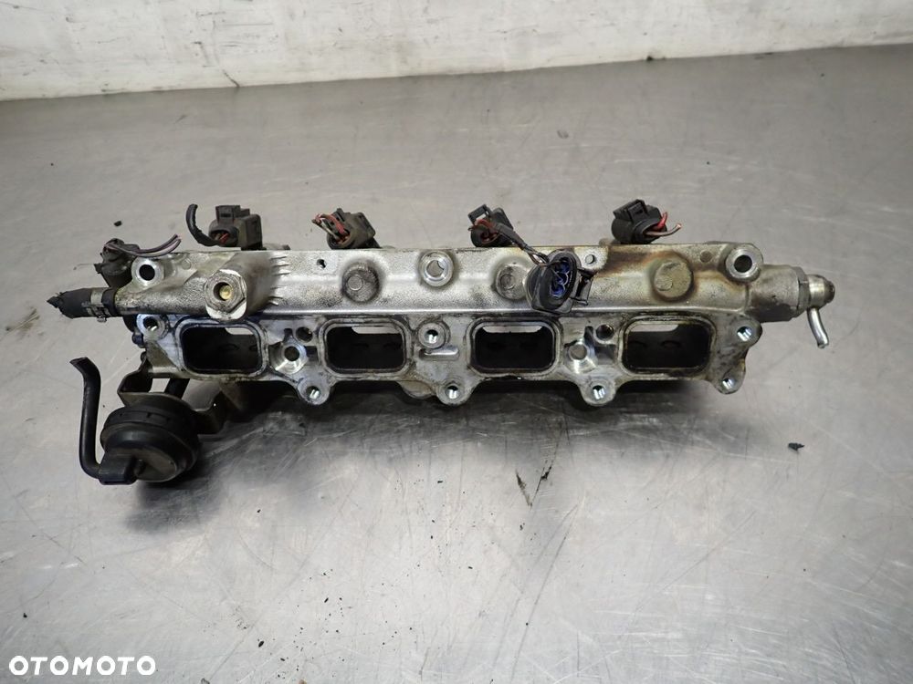 LISTWA WTRYSKOWA VOLKSWAGEN TOURAN 1.6FSI 03C133204G - 4