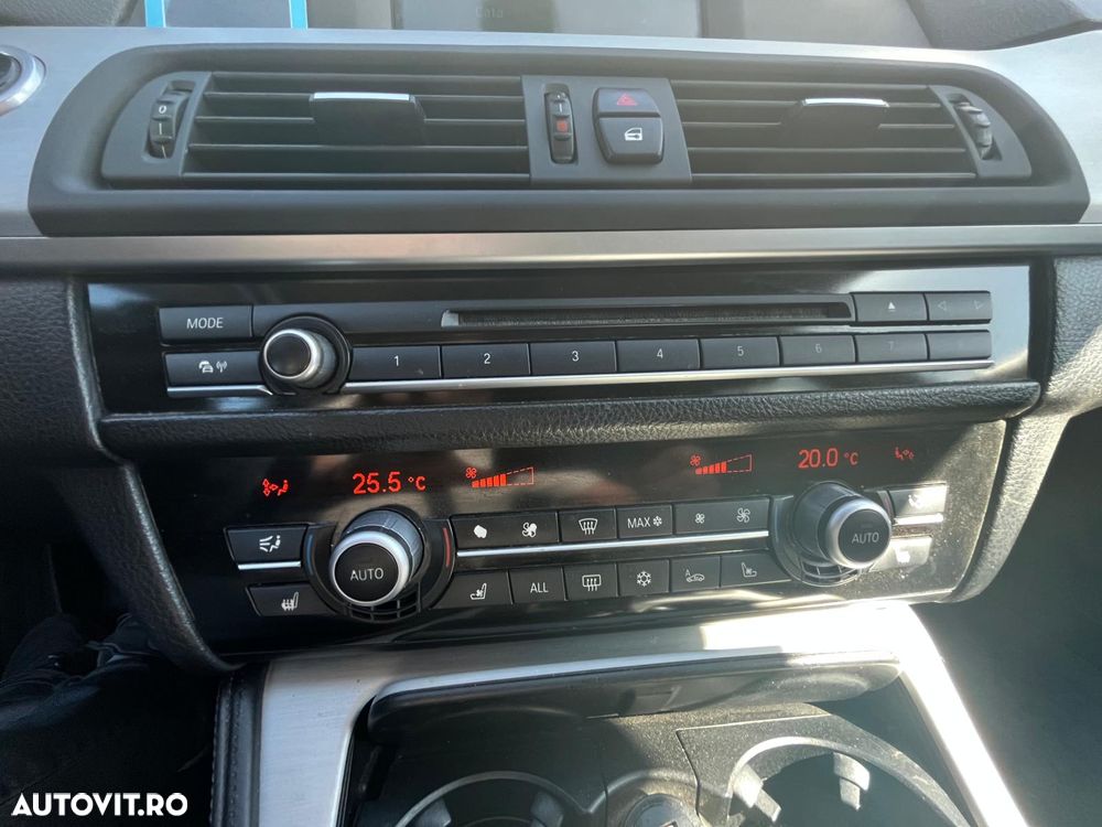 BMW Seria 5 520d - 25