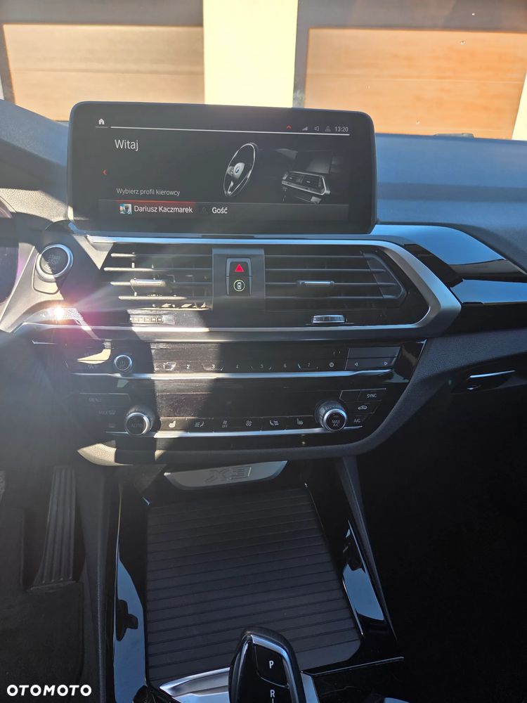 BMW X3 sDrive18d xLine - 11