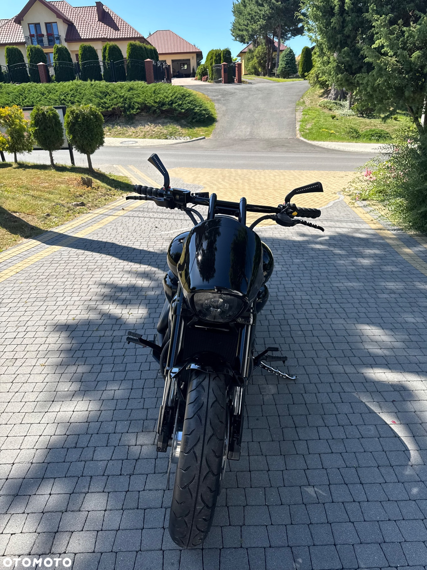 Suzuki Boulevard - 2