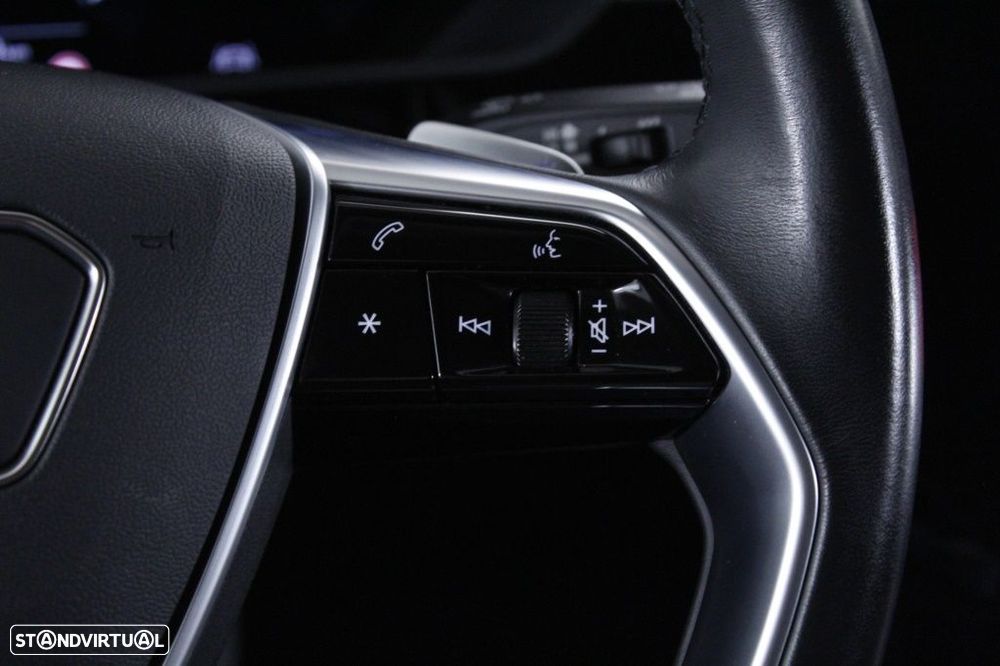 Audi Q8 e-Tron 55 quattro Advanced - 24