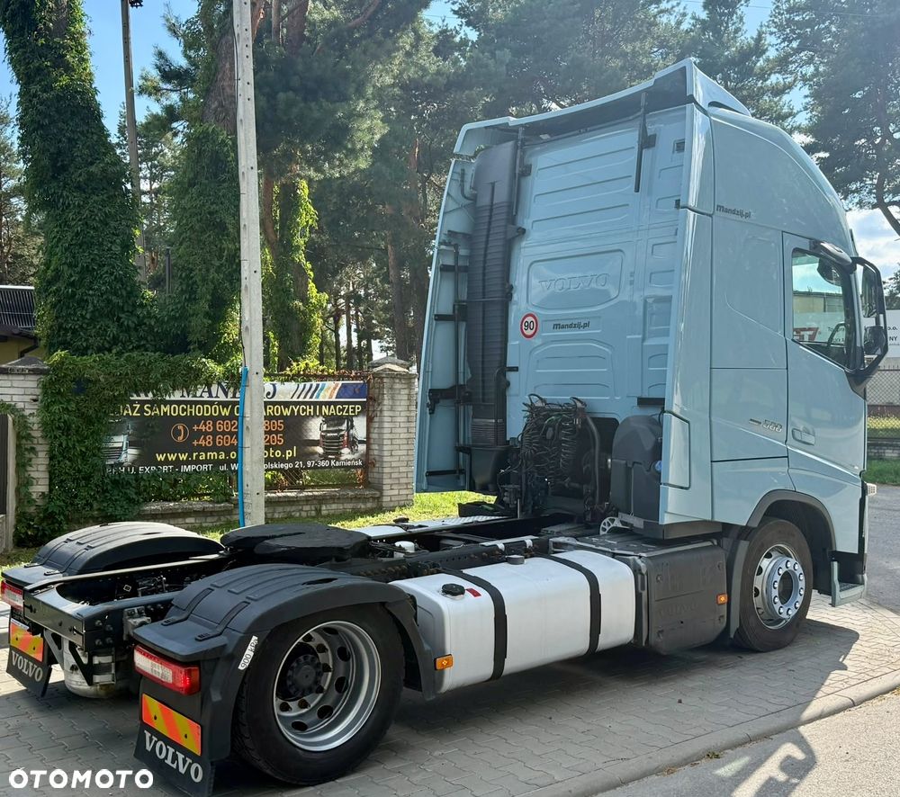 Volvo FH4 500 GLOB XXL I-SHIFT SPOJLERY KLIMA WEBASTO NAVI XENON LED LODÓWKA 2xALUTANK LOW DECK MEGA EURO 6 2016 ŁADNY - 6