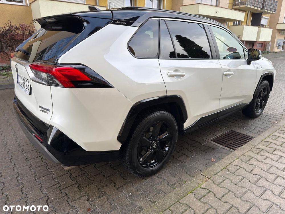 Toyota RAV4 - 9