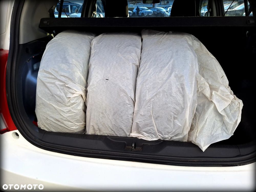 Toyota Urban Cruiser 1.33 4x2 Town - 6