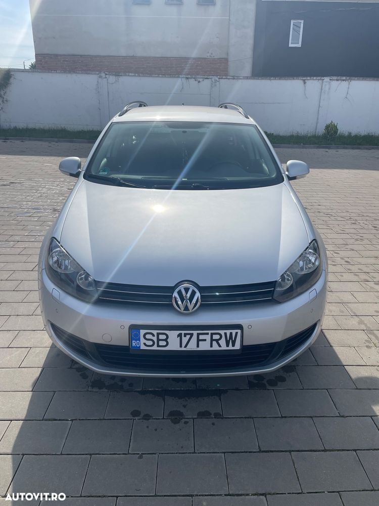Volkswagen Golf - 1