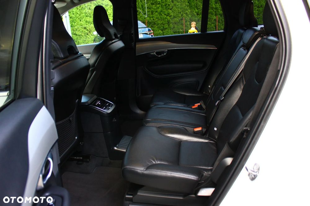 Volvo XC 90 T8 AWD Plug-In Hybrid Inscription Expression 7os - 36