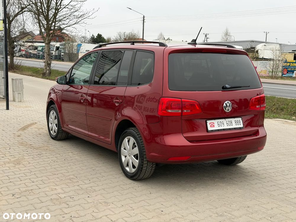 Volkswagen Touran - 6