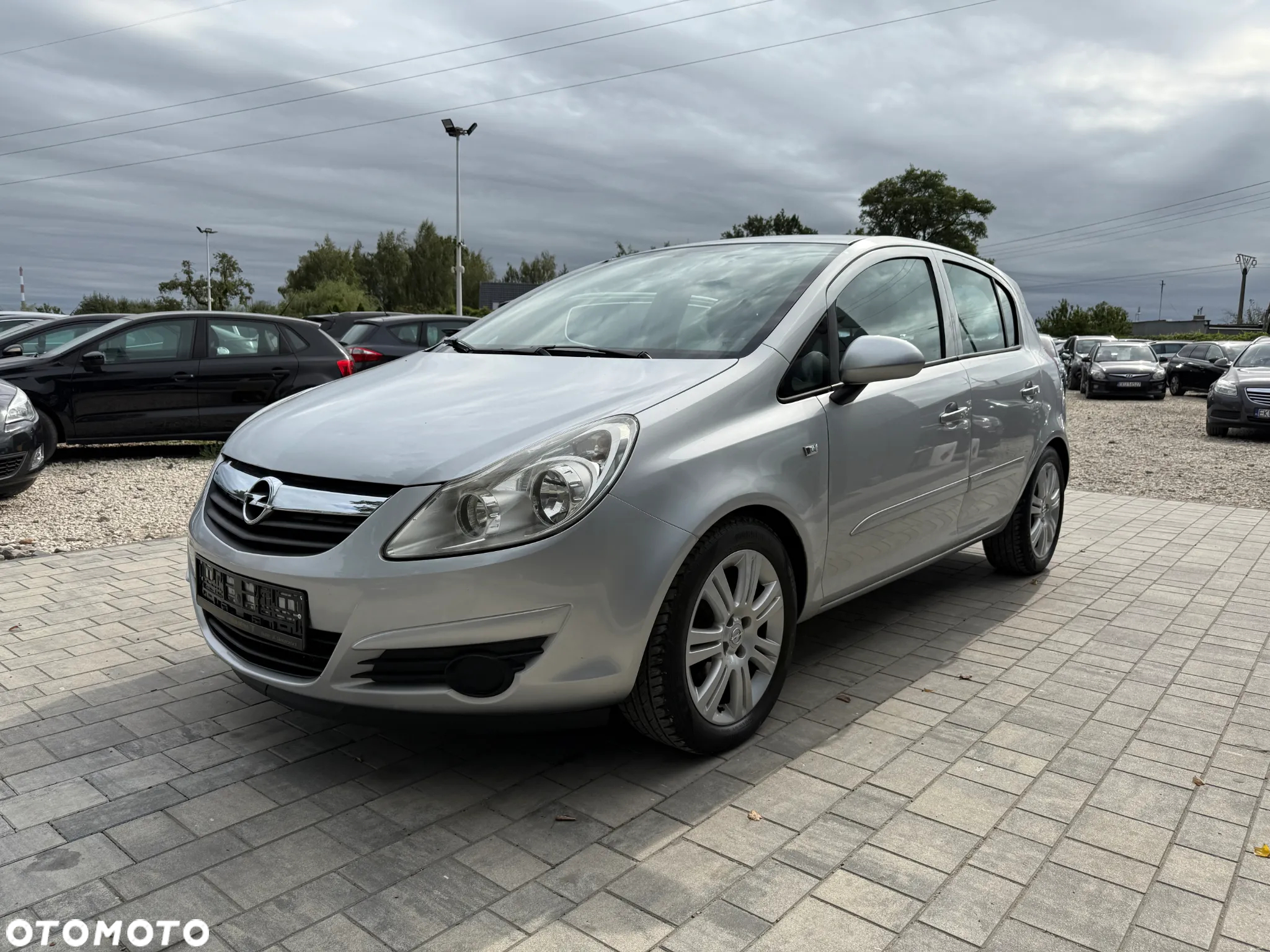Opel Corsa 1.4 16V Cosmo - 26