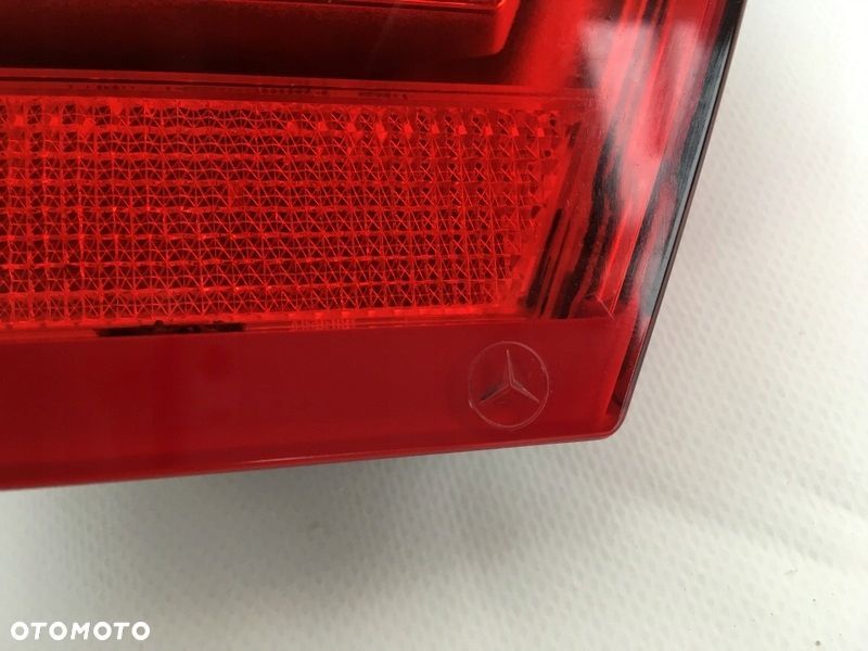 MERCEDES W212 LAMPA TYL LED PRAWA SEDAN AVANGARDE W KLAP - 2