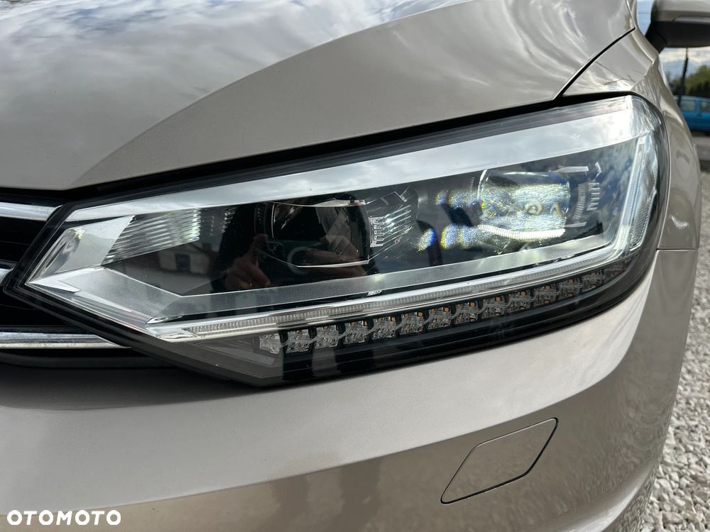 Volkswagen Touran 2.0 TDI BMT Comfortline - 34