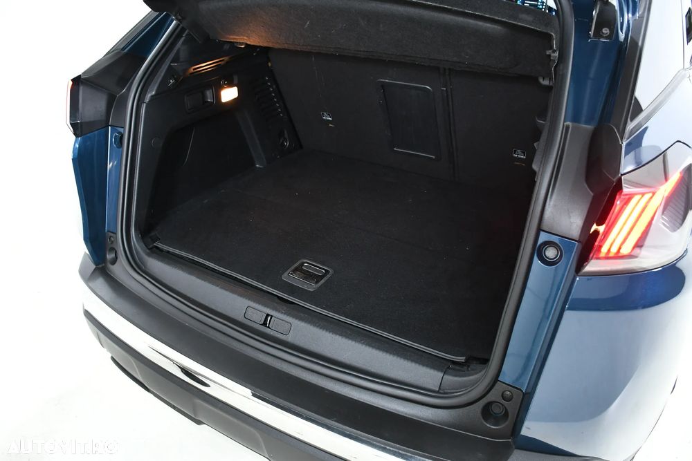 Peugeot 3008 Plug-In Hybrid 225 e-EAT8 Allure Pack - 40