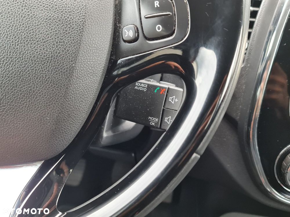 Renault Captur 1.2 Energy TCe Limited - 17