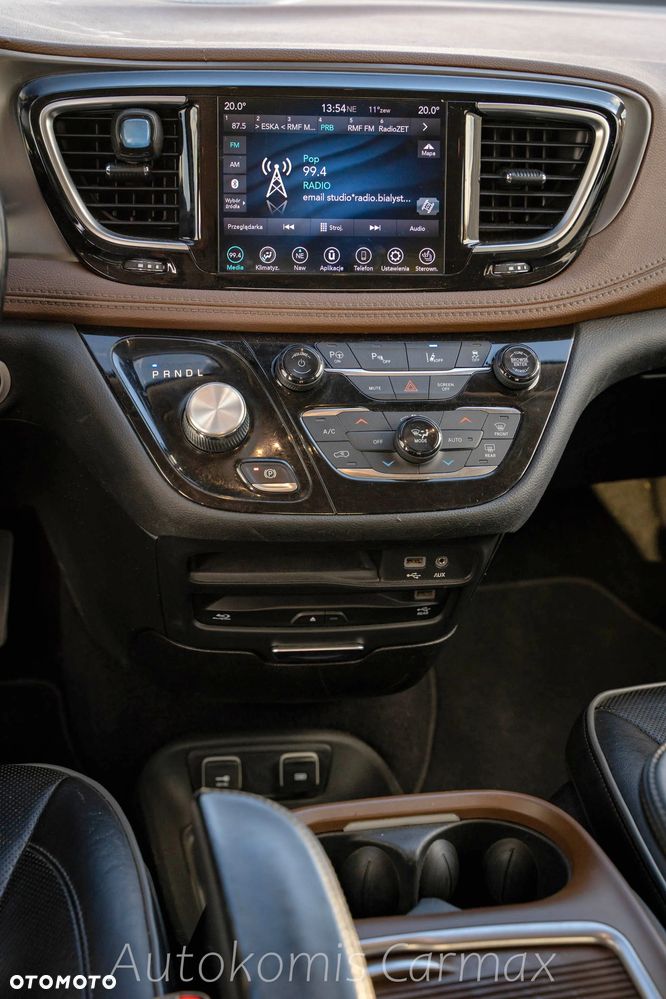 Chrysler Pacifica - 23