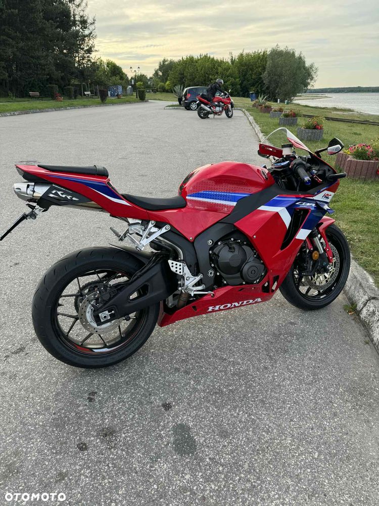 Honda CBR - 8