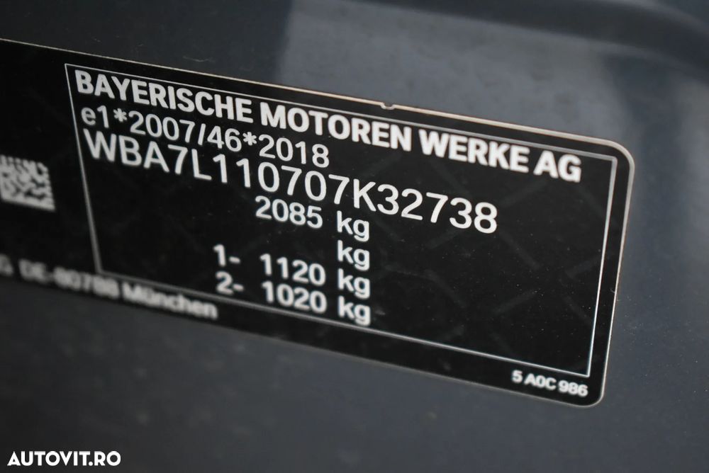 BMW M1 M135i xDrive AT - 24