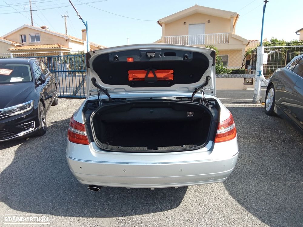 Mercedes-Benz E 220 CDI BlueEfficiency - 11