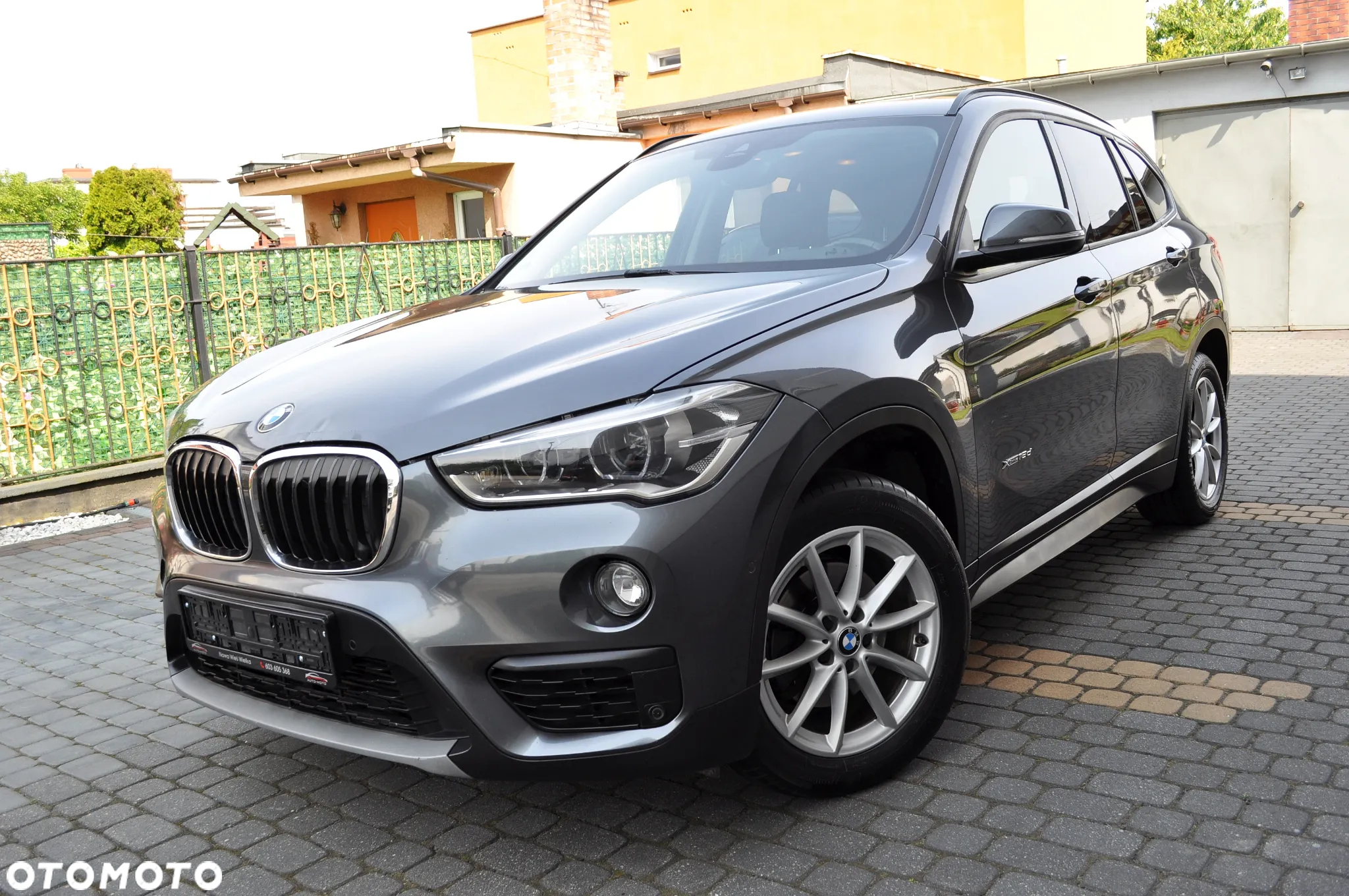 BMW X1 xDrive18d Business Edition - 3