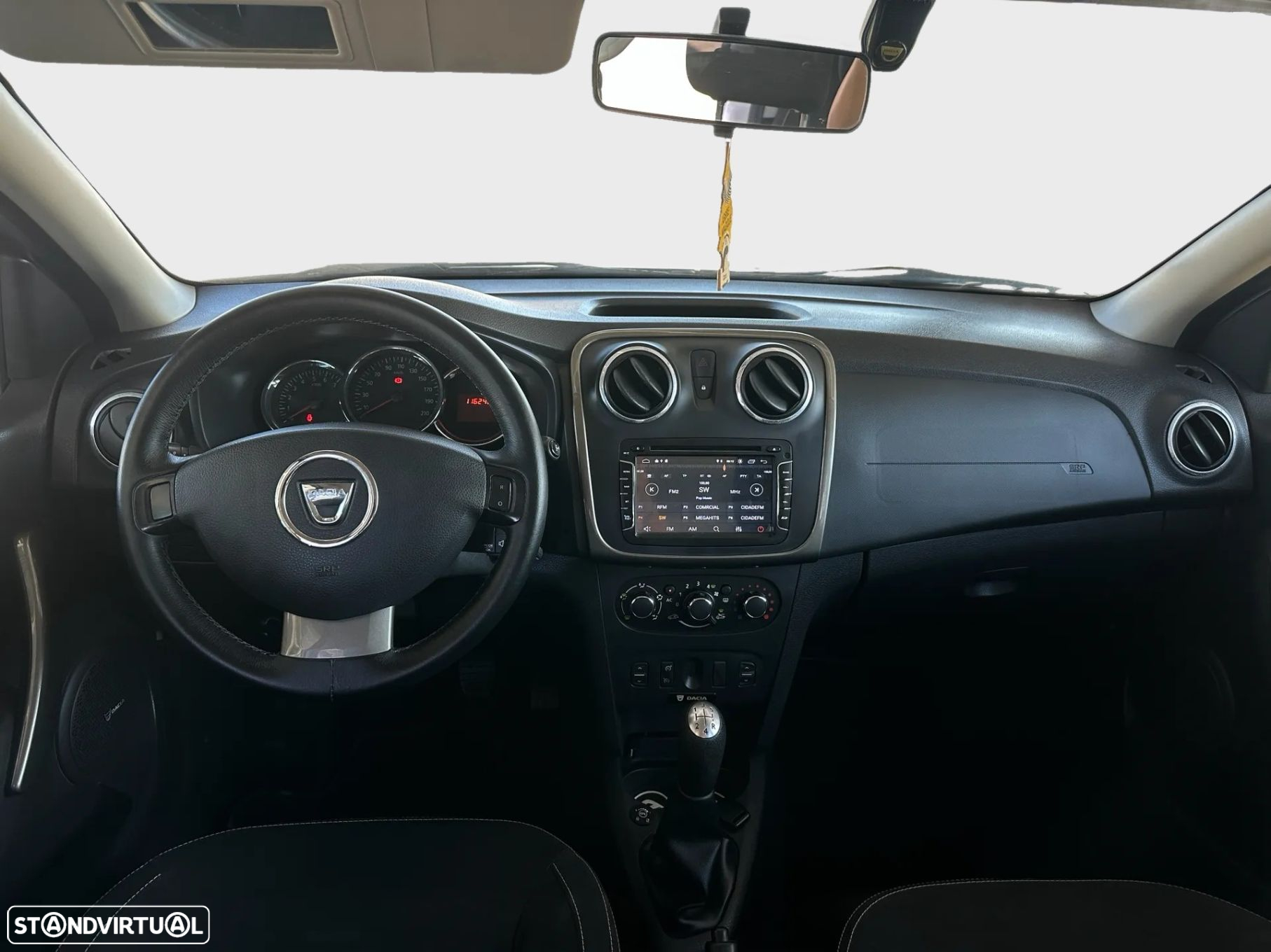 Dacia Sandero - 10
