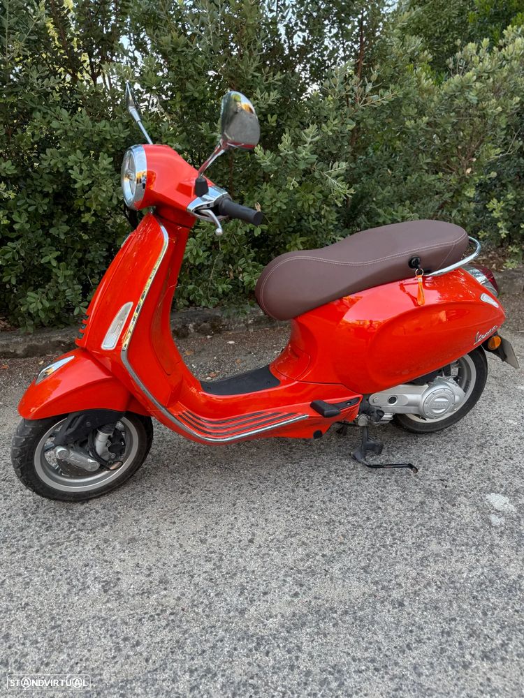 Piaggio Vespa Primavera - 1