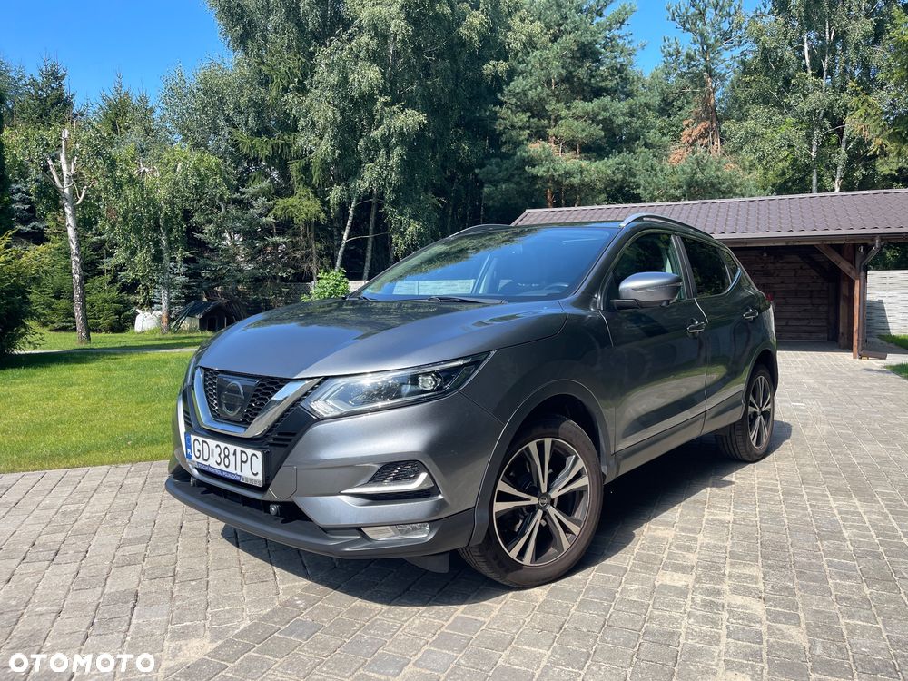 Nissan Qashqai 1.6 DIG-T N-Connecta - 1